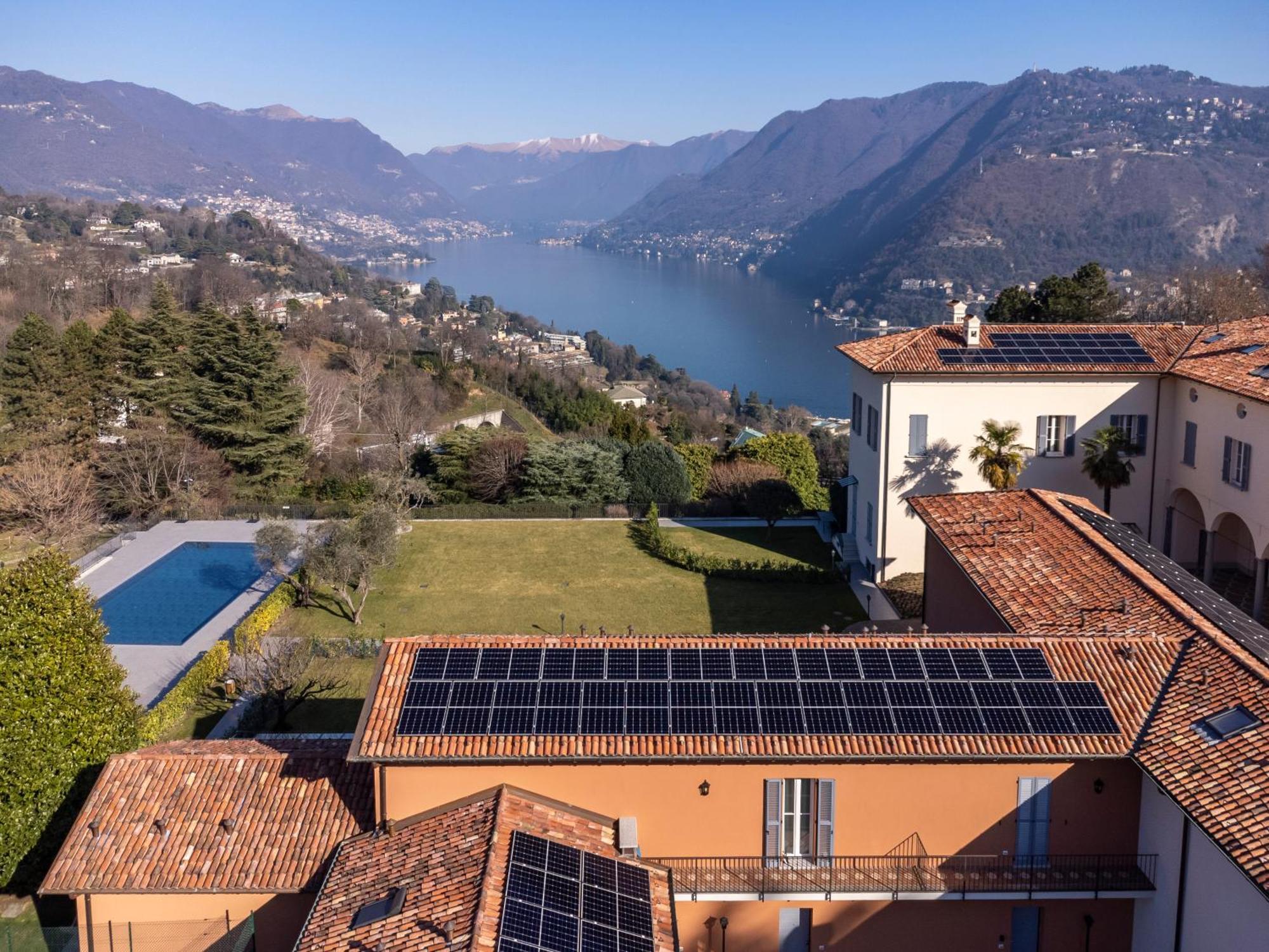 Alex'S Luxury Lake View Apt Pool And Tennis Como Exteriér fotografie